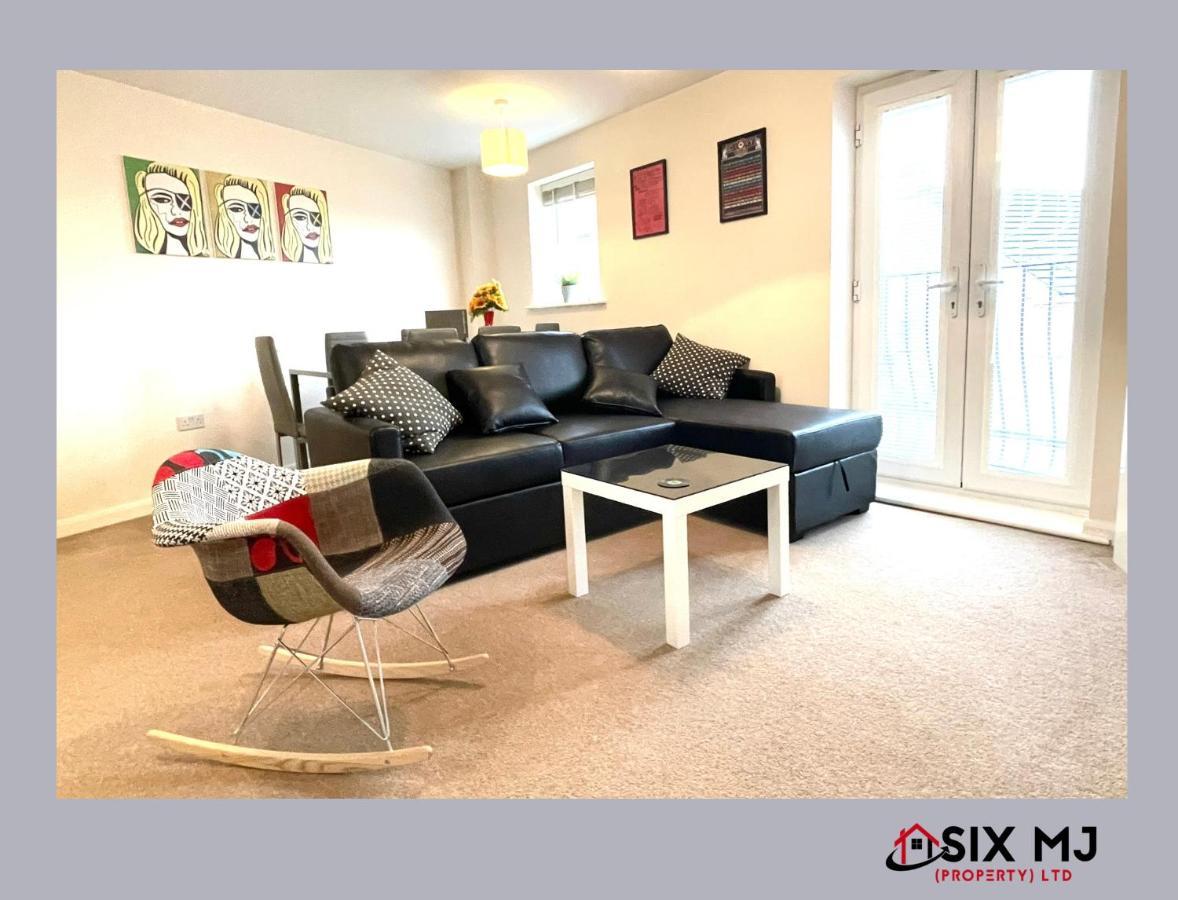 Chichele House, Sleeps 8, Nr Rushden Lakes, Allocated Parking, Corporate Welcome Higham Ferrers Exterior foto